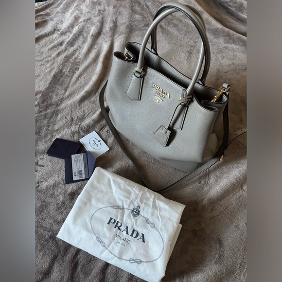 Prada Vitello Daino - Picture 5 of 13